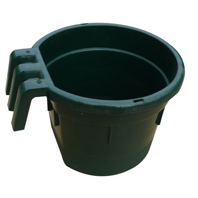 Hardware Store USA | MR 8QT GRN Feed Bucket